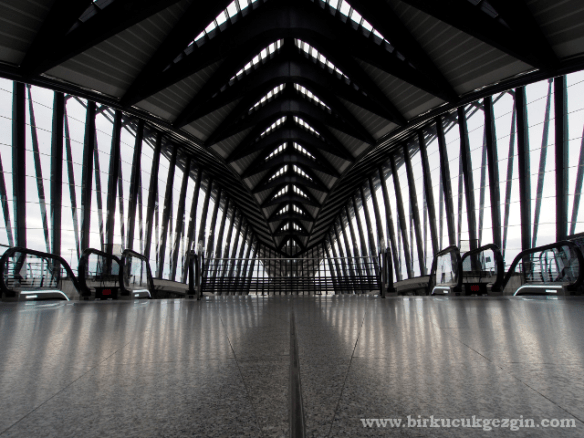 lyon airport, train terminal