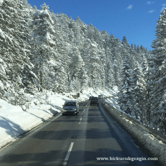 Avusturya'dan Almanya'ya geçerken dağ yolları