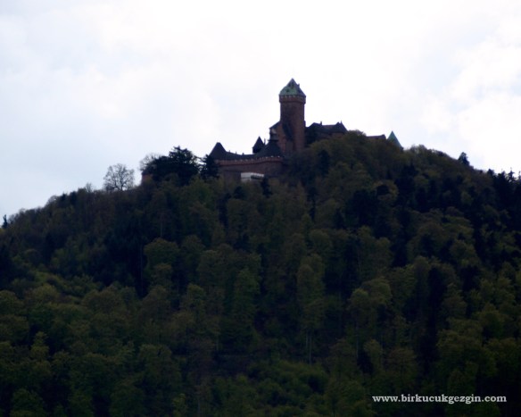 Koeningsbourg Şatosu